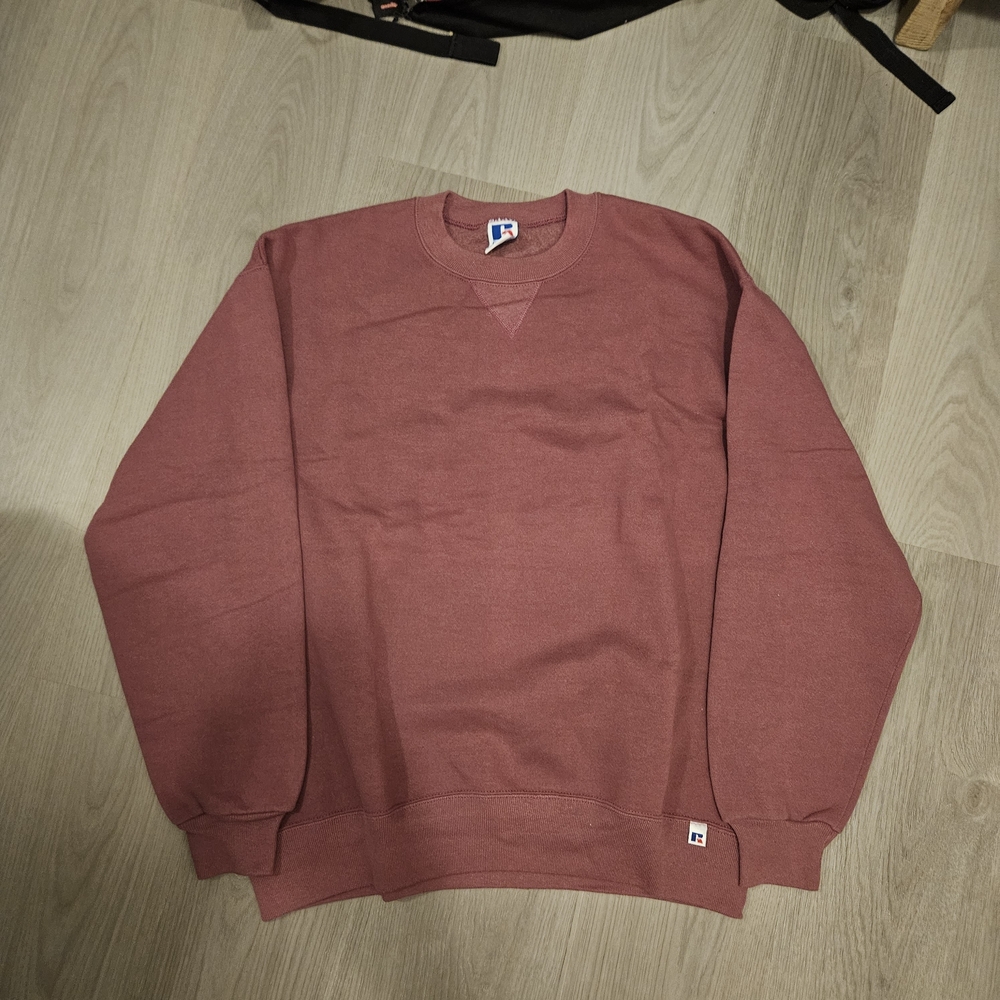 Russell Athletic Men's Crewneck Sweatshirt in Dusty Rose